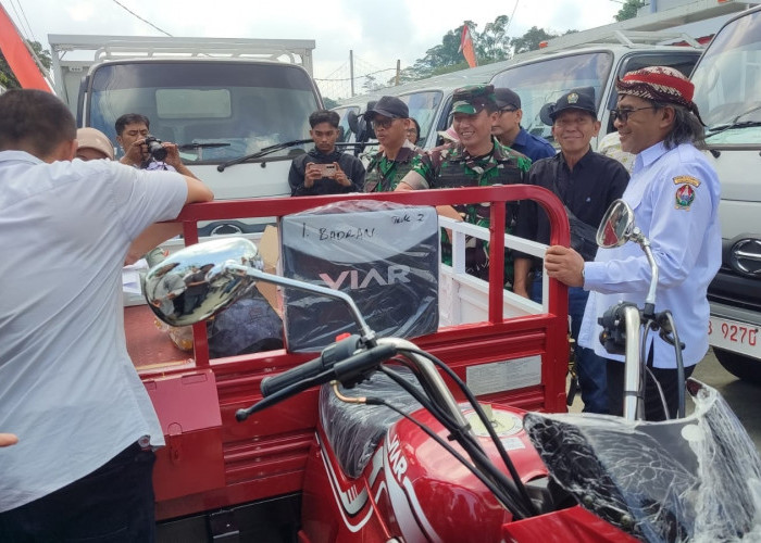KDKMP Temanggung Terima 40 Truk dan 20 Motor Tiga, Siap Perkuat Operasional Koperasi Desa