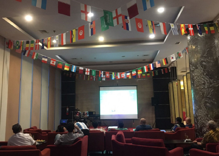 Melihat Keseruan Nonton Bareng Pertandingan World Cup 2022 di Hotel Atria Magelang