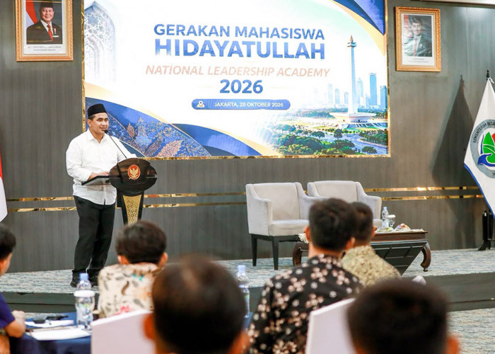 Wagub Jateng Taj Yasin Bagikan Empat Resep Kepemimpinan Santri untuk Gen Z