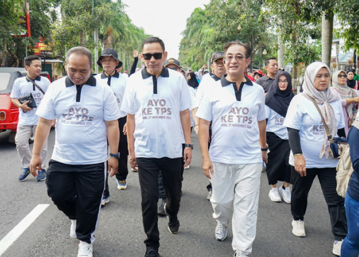 Puncak Kirab Maskot Si Randu, Ribuan Warga Ramaikan Jalan Sehat di Magelang