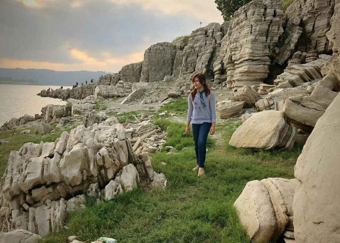 Wisata Alam Lubang Sewu Wonosobo