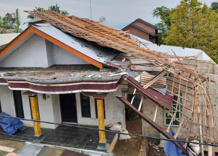 Angin Puting Beliung Landa Wonosobo, Empat Rumah Rusak