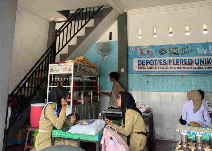 Manisnya Legenda Es Pleret Nambangan Magelang: Bertahan Tiga Generasi Tanpa Pengawet Buatan