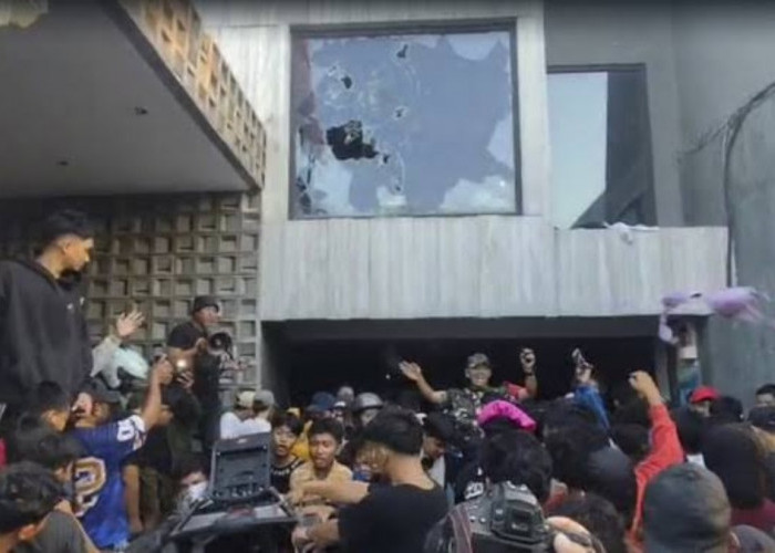 Unjuk Rasa Melenceng, Penjarahan Terjadi di Berbagai Daerah, Rumah Sahroni dan Kantor Pemerintah