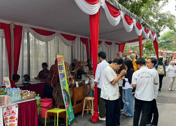 Fasilitasi Lapak Gratis di Kantor Setda, Pemkab Magelang Buka Pasar UMKM Bergilir