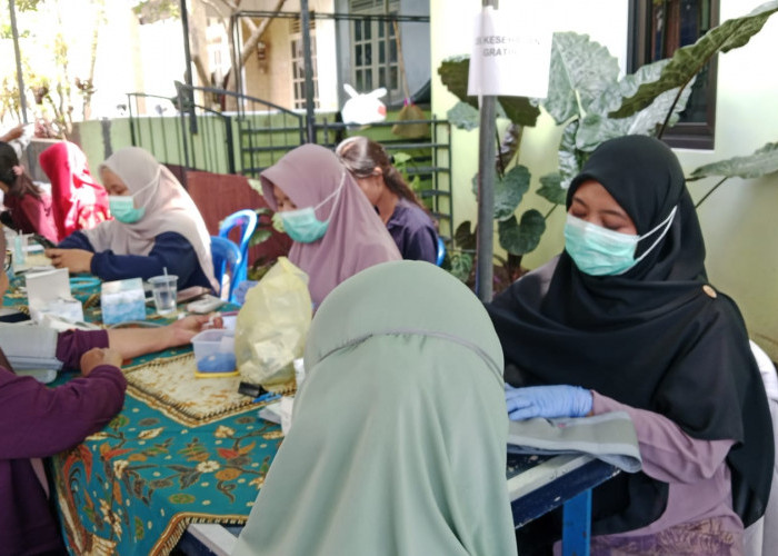 Gandeng Lazismu, SMP Mutual Gelar Baksos sebagai Implementasi Bina Lingkungan