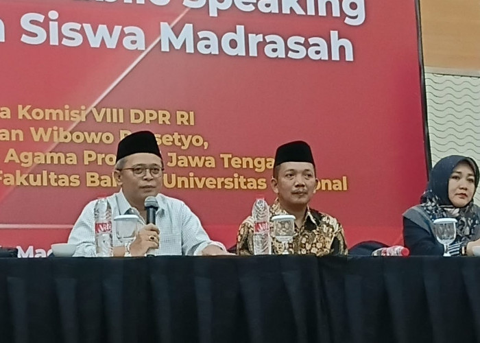 Anggota DPR Wibowo Prasetyo Imbau Santri dan Siswa Madrasah Mutlak Kuasai Bahasa Inggris