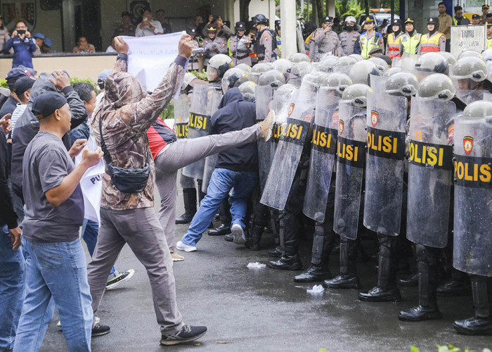 Antisipasi Demo Anarkis, Polres Gelar Simulasi Sispamkota Magelang Hingga Eskalasi Merah