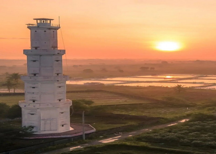 Menara Mercusuar “Beautiful Place” di Tanggulangin  Kebumen yang Ramai Pengunjung