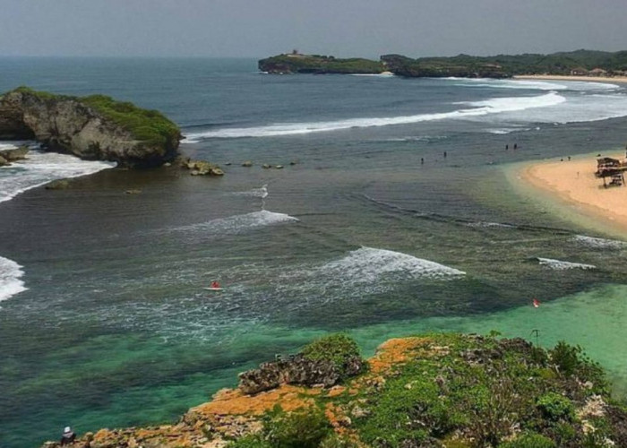 Pesona Hamparan Karang di Pantai Sundak, Destinasi Wisata yang Wajib di Kunjungi!