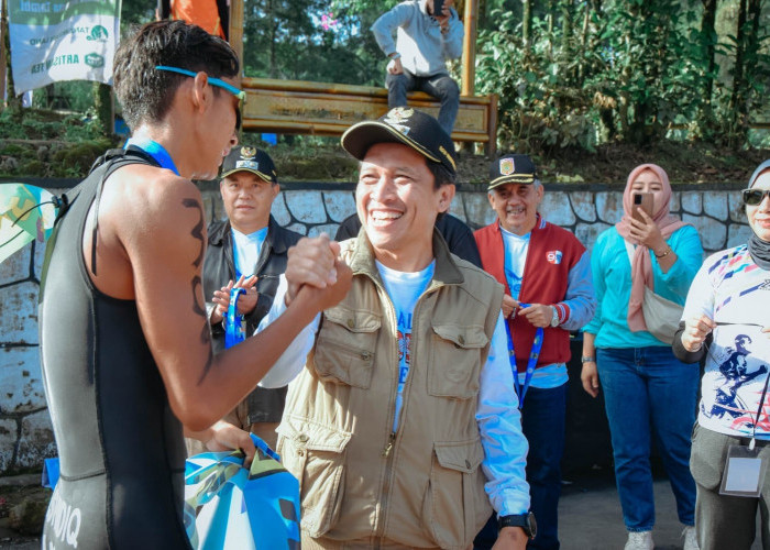 Tantang Cuaca Dingin, 75 atlet triathlon Bersaing dalan even specta Sindoro sumbing
