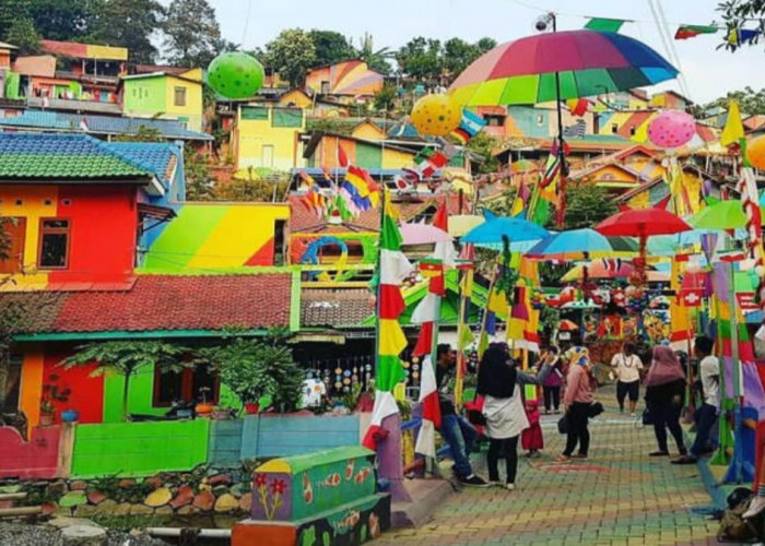 Pesona Keindahan Kampung Pelangi Semarang, Destinasi Wisata yang Instagramable
