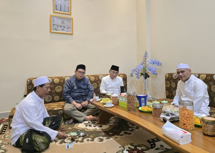Gus Yahya Kunjungi Ponpes Darut Tauhid Purworejo, Perkuat Silaturahmi dan Tradisi Dakwah Syawal