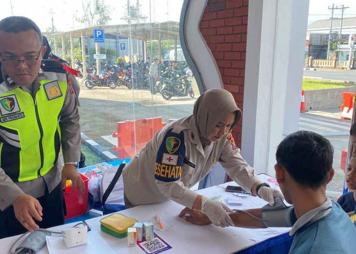 Pastikan Keselamatan, Sopir hingga Penumpang Bus Terminal Tipe A Purworejo Dicek Kesehatan