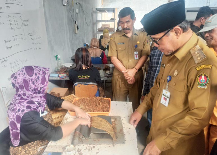 60 Petani Tembakau Dilatih Membuat Inovasi Baru agar Tidak Bergantung Pabrikan