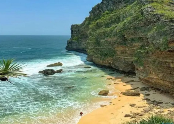 tak kalah dengan pantai di bali, inilah pesona pantai karang payung wonogiri