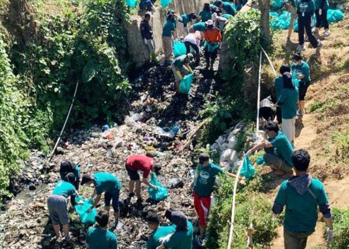 Baru Sebulan Dibersihkan Sungai Ngebrok Sikunang Wonosobo Kembali Dipenuhi Sampah 2,5 Ton