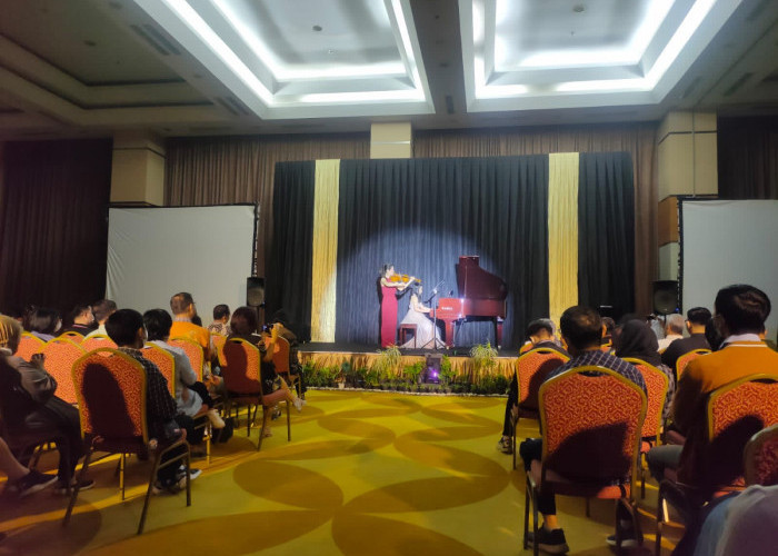 Konser Musik Klasik 3 Musisi Muda Pukau Penonton Hotel Atria Magelang