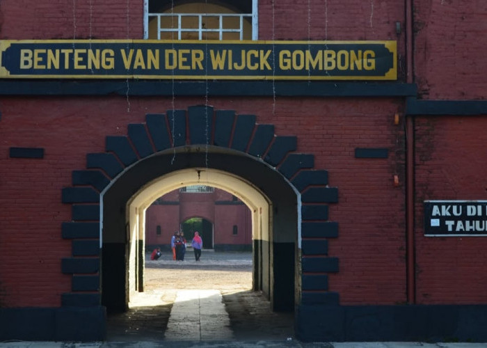 Wisata Sejarah Di Benteng Van der Wijck Kebumen Yang Hingga Saat ini Masih Berdiri Kokoh Sejak 1818 Silam