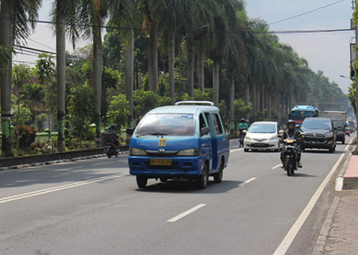  Jalanan Kota Magelang Mulai Lengang, 1 Mei 2023