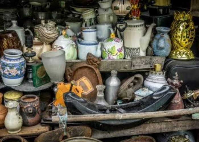 Uniknya Pasar Klitikan Kota Lama Semarang, Pasar Estetik yang Menjual Barang Antik Peninggalan Masa Penjajahan
