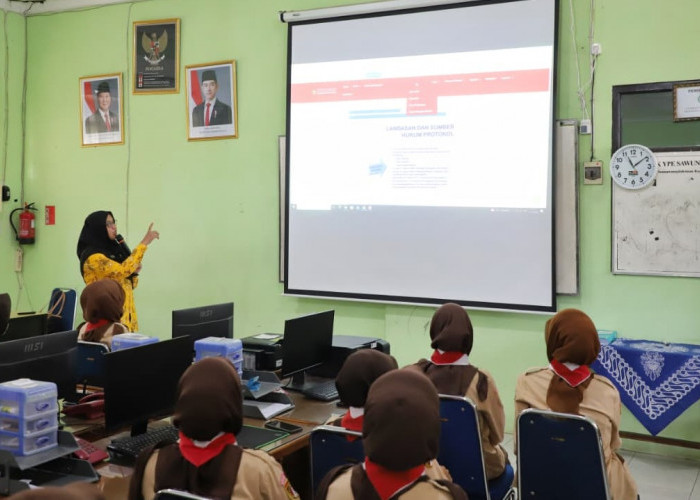 Siswa SMK YPE Sawunggalih Belajar Kehumasan dan Keprotokolan, Lewat Praktisi Mengajar Prokopim Purworejo