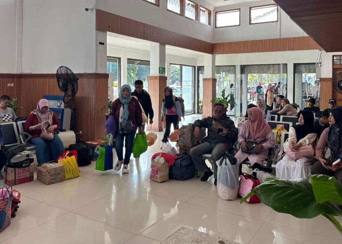Ribuan Barang Penumpang Tertinggal di Kereta, KAI Daop 5 Purwokerto Catat Nilai Rp898 Juta