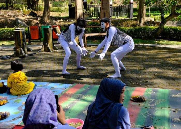 Pentas Sastra KSS3G Temanggung Suarakan Krisis Lingkungan, Ajak Masyarakat Peduli Alam