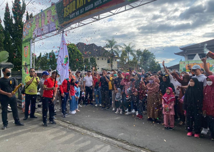 Rayakan HUT KE-87, RSUD Setjonegoro Hadirkan Pelawak