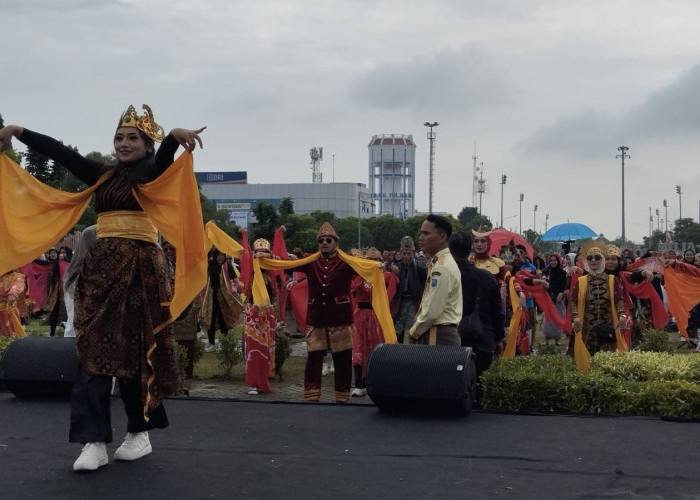 Belasan Ribu Warga Tegal Menari Geyol Kolosal, Simbol Energi Budaya Kota Mendunia Dunia