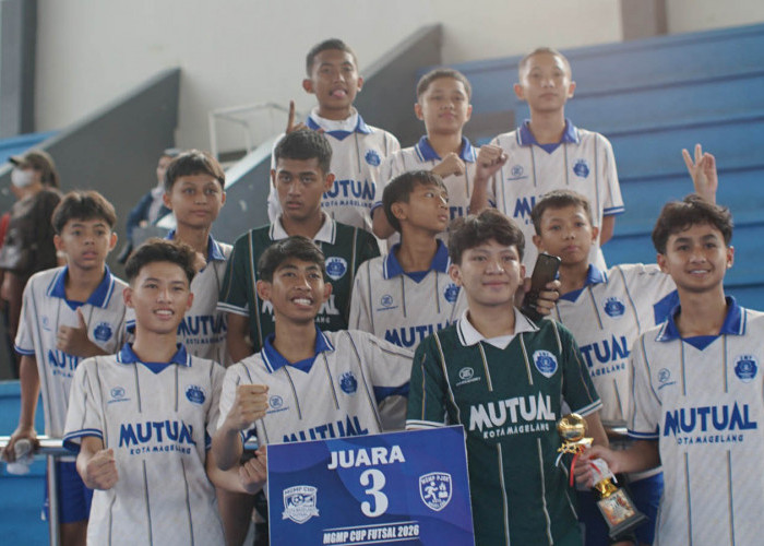 Tim Futsal SMP Mutual Kota Magelang Sabet Juara III MGMP Cup 2026