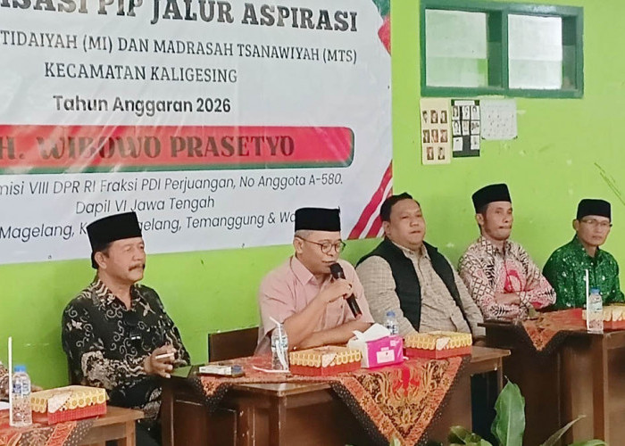 Cegah Anak Putus Sekolah, 200 Siswa Madrasah Purworejo Terima PIP dari DPR RI