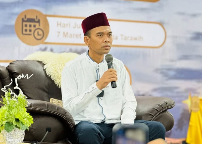 Apakah Makan Saat Azan Subuh Membatalkan Puasa? Kata Ustadz Abdul Somad Tidak Asalkan Begini