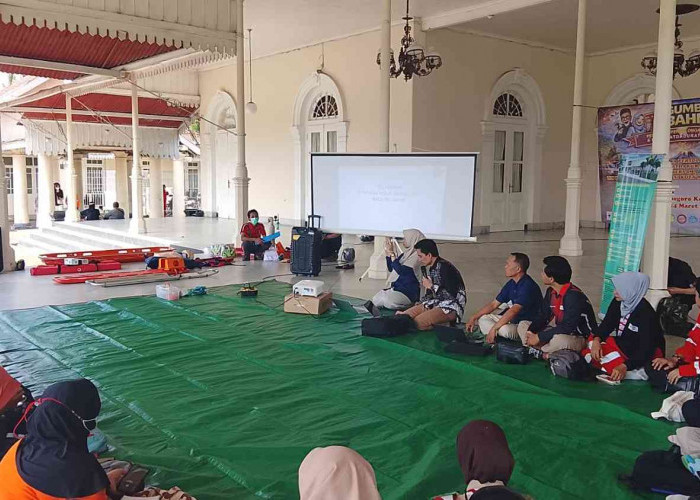 “Ngumbar Mbahmu”, Ajang Belajar Pertolongan Pertama Bagi Relawan 