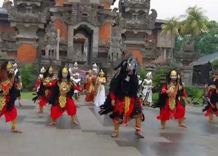 Jadi Duta Seni Kabupaten Magelang di TMII, Sanggar Kinnara Kinnari Borobudur Pukau Penonton dengan Sendratari 