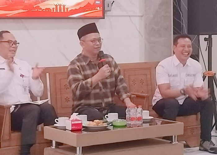 Ajak Ibu-ibu PKK Desa Dukun Bijak Bermedsos, Wibowo Prasetyo Dorong Kemandirian Ekonomi