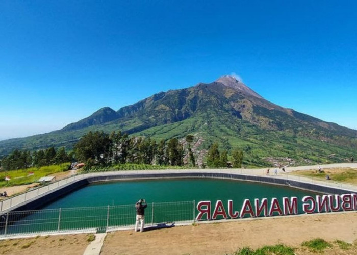 Menikmati View Gunung Merapi Secara Jelas Dari Embung Manajar Di Boyolali