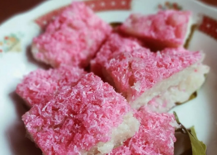 Kue Sengkulun makanan tradisional yang erat dengan sejarah