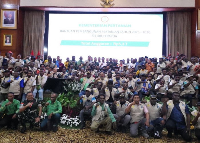 Mentan Amran Penuhi Aspirasi Ratusan Petani Papua, Tambah Cetak Sawah dan Benih Komoditas Unggulan