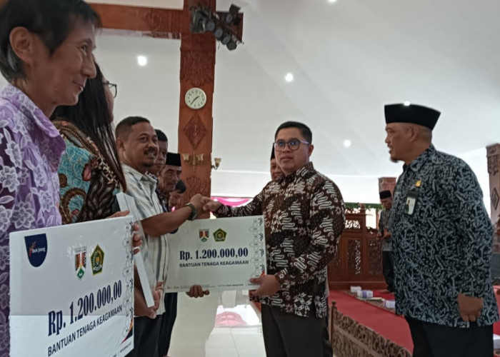 Pemkot Magelang Salurkan Dana Hibah Rp 746 Juta untuk 622 Tenaga Keagamaan