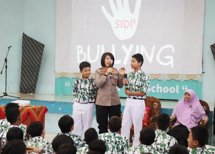 Cegah Bullying, Kapolres Magelang Kota Beri Penyuluhan ke Siswa SMPN 2 Kota Magelang