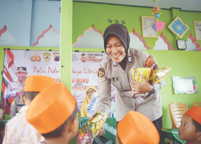Polres Purworejo Gelontor Bantuan Buku ke Sekolah-Sekolah, Dorong Peningkatan Literasi Anak