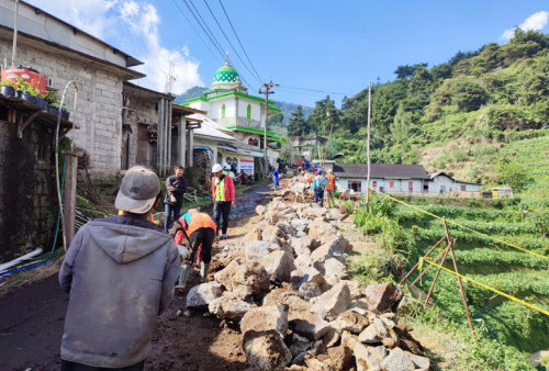 29 Warga Ngandam Wonosobo Relakan Tanahnya Dikepras 3 Meter