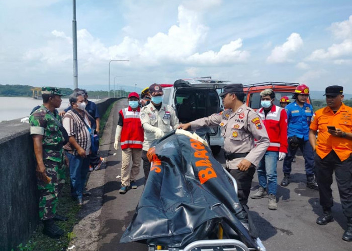 Akhirnya! Korban Terpental di Jembatan Sayangan Wonosobo Ditemukan Meninggal di Banjarnegara