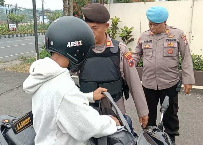 Pasca Bom Bunuh Diri Bandung, Penjagaan Mapolres dan Mapolsek di Temanggung Diperketat