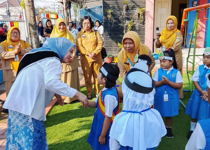 Hari Pertama Sekolah, Bunda PAUD Kota Magelang Dorong Ayah Aktif Dampingi Anak