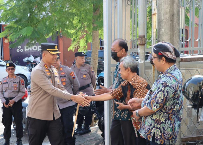 Ratusan Personel Polres Purworejo Dikerahkan Amankan Gereja