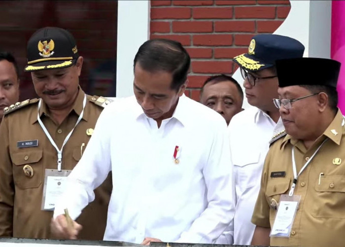 Resmikan Terminal Mendolo Wonosobo, Jokowi: Image Preman Harus Sudah Hilang