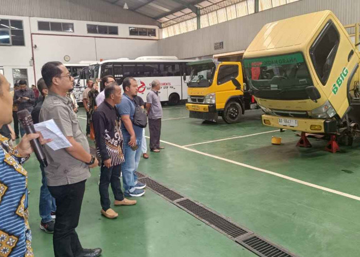 Mitsubishi Fuso Tambah Dua Bengkel Siaga 24 Jam di Awal Tahun 2025