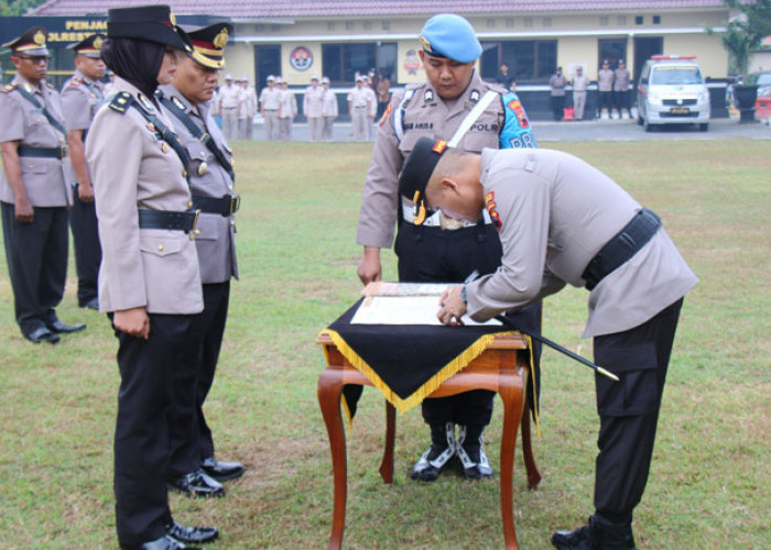 Polresta Magelang Ambil Sumpah Jabatan 8 Perwira Polisi